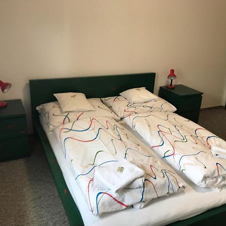 Bendovsky Dvur Bed & Breakfast Dusniky Екстериор снимка